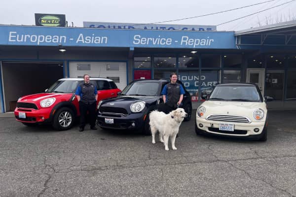 Auto Mechanic in SeaTac, Washington Auto Mechanic in SeaTac, Washington